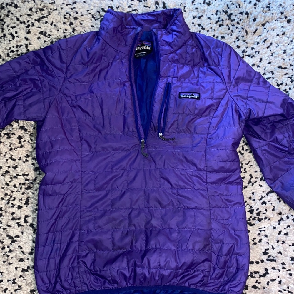 Patagonia purple lightweight jacket
